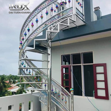 CẦU THANG INOX 02